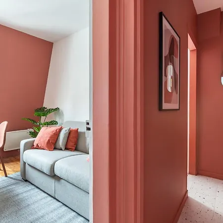 - Near The Champs-elysees