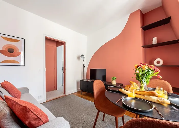 アパート - Near The Champs-elysees *