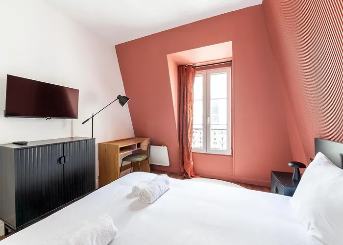 - Near The Champs-elysees *