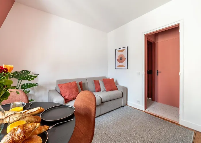 - Near The Champs-elysees *