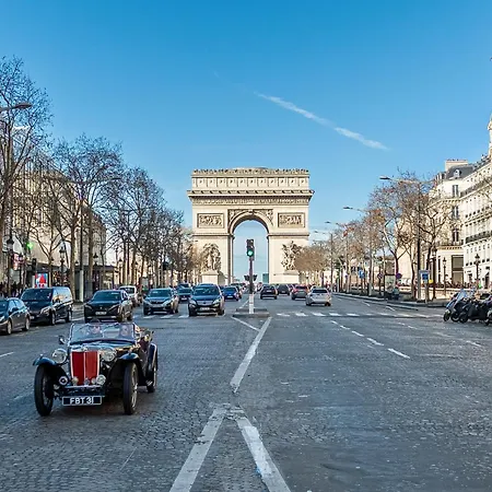 - Near The Champs-elysees Paris
